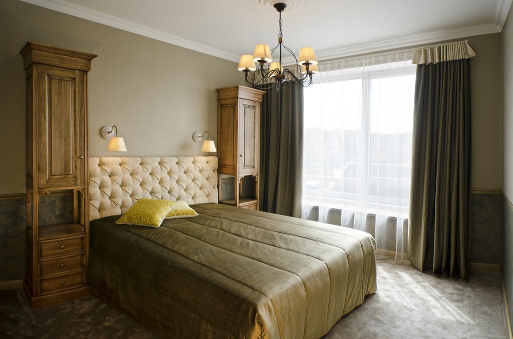 Ursula Royal Apartments 드루스키닝카이 외부 사진